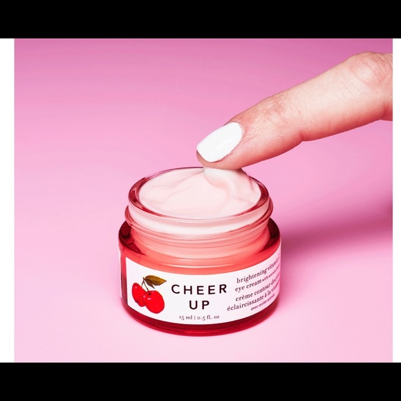 Farmacy Cheer Up Brightening Vitamin C Eye Cream with Acerola Cherry - Picture 4 of 8